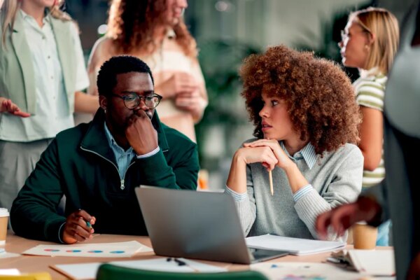 La formación simplificada de LLC: ¿Por qué no ha facilitado el camino del emprendedor?