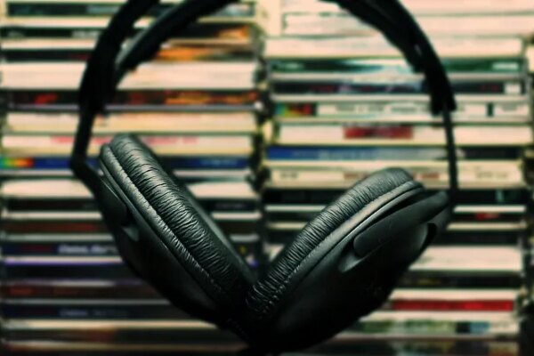 Las ventas de CD resurgieron inesperadamente en medio del auge de la tecnología retro.