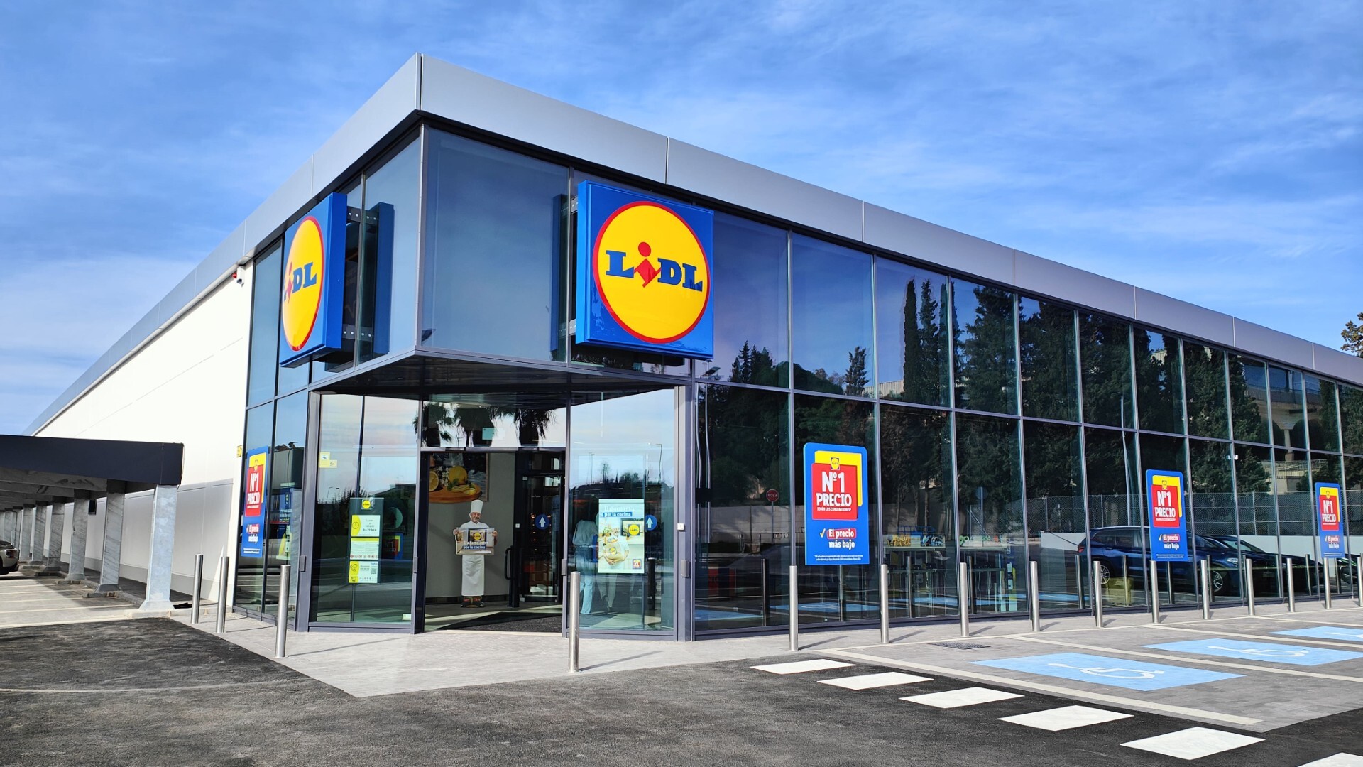 Lidl supera un hito estratégico al inaugurar su tienda número 13,000 a nivel global.