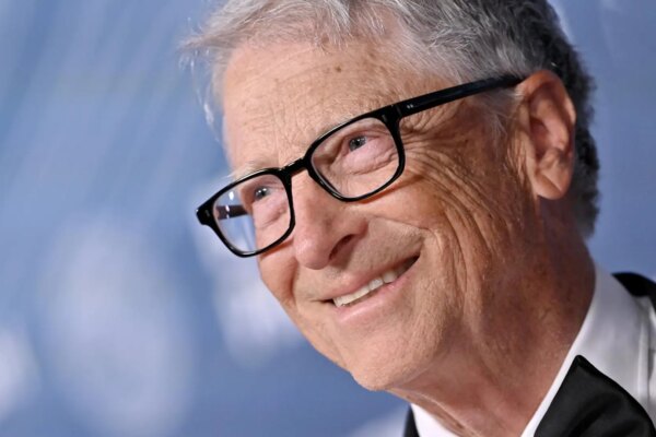 Bill Gates advierte sobre la falta de estrategias para la transición hacia la inteligencia artificial
