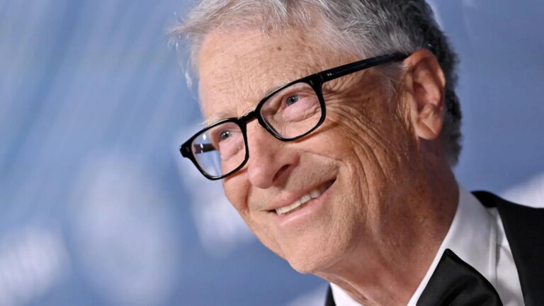 Bill Gates advierte sobre la falta de estrategias para la transición hacia la inteligencia artificial