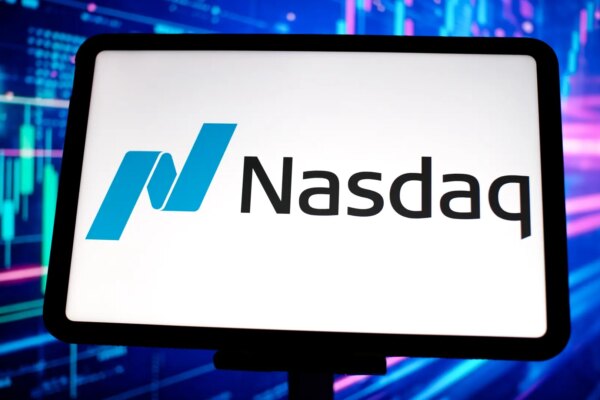 La evolución del índice Nasdaq: de las transacciones telefónicas a la plataforma digital