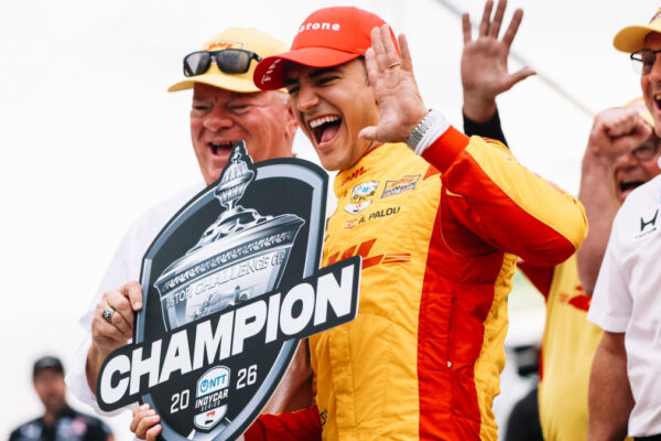 Logra su quinta victoria y se consagra en el podio histórico de la IndyCar
