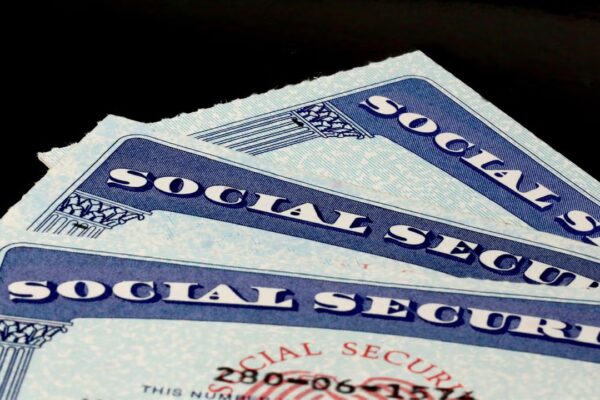 Cambios en los beneficios de la Seguridad Social para 2027: Lo que debes saber sobre los pagos, el ajuste por costo de vida y más.