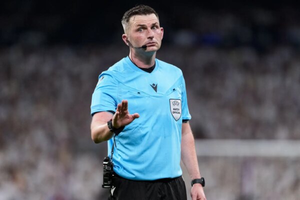 Honorarios de Michael Oliver por su labor como árbitro en el duelo de la UEFA Champions League entre Real Madrid e Inter