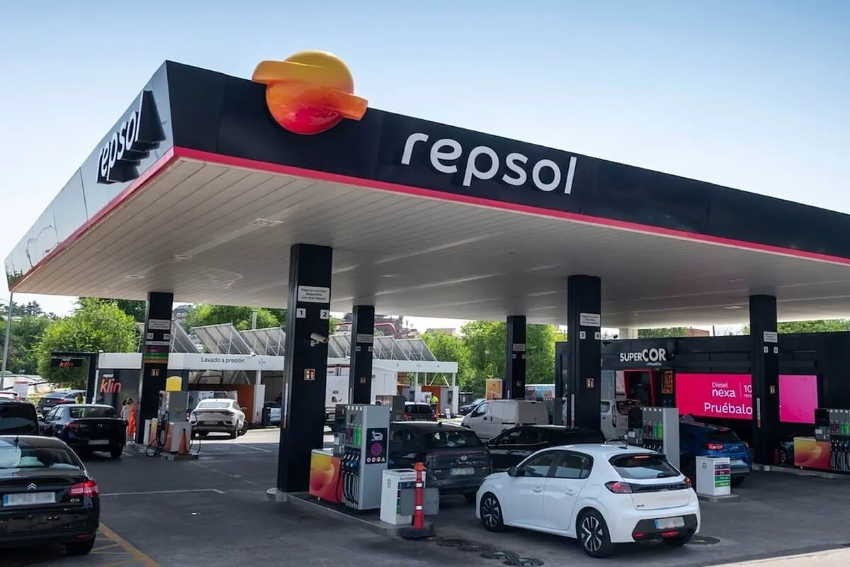 Tres razones clave para continuar invirtiendo en Repsol, según Barclays