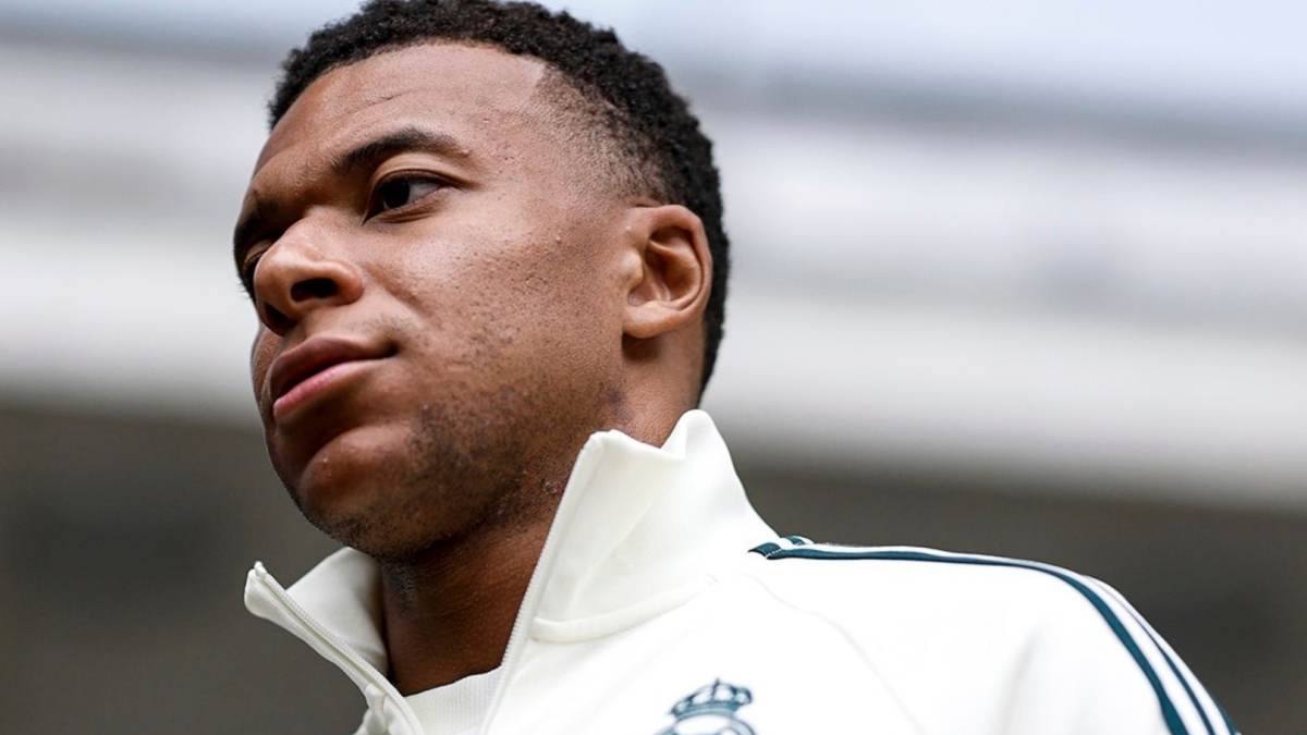 Mbappé busca forjar su propia leyenda en el fútbol, imitando el éxito de grandes íconos.