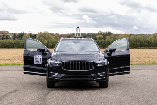IVEX, la startup de KU Leuven, recoge 5 millones de euros para impulsar pruebas de seguridad automotriz basadas en IA.