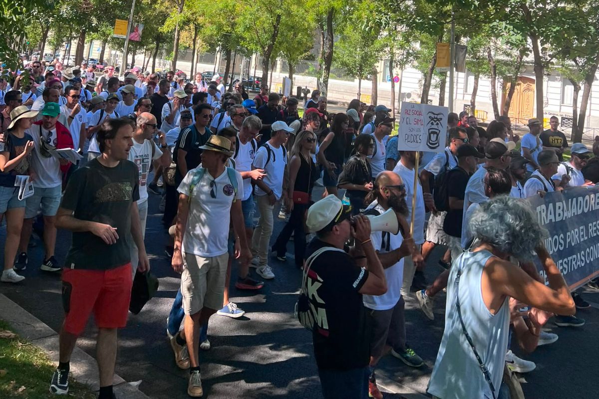 Protesta masiva de empleados de Airbus en Madrid por mejores condiciones laborales