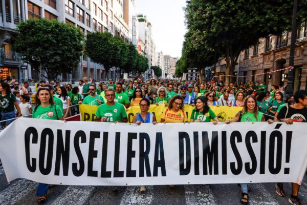 Docentes de Valencia se movilizan nuevamente por una educación pública de calidad y digna