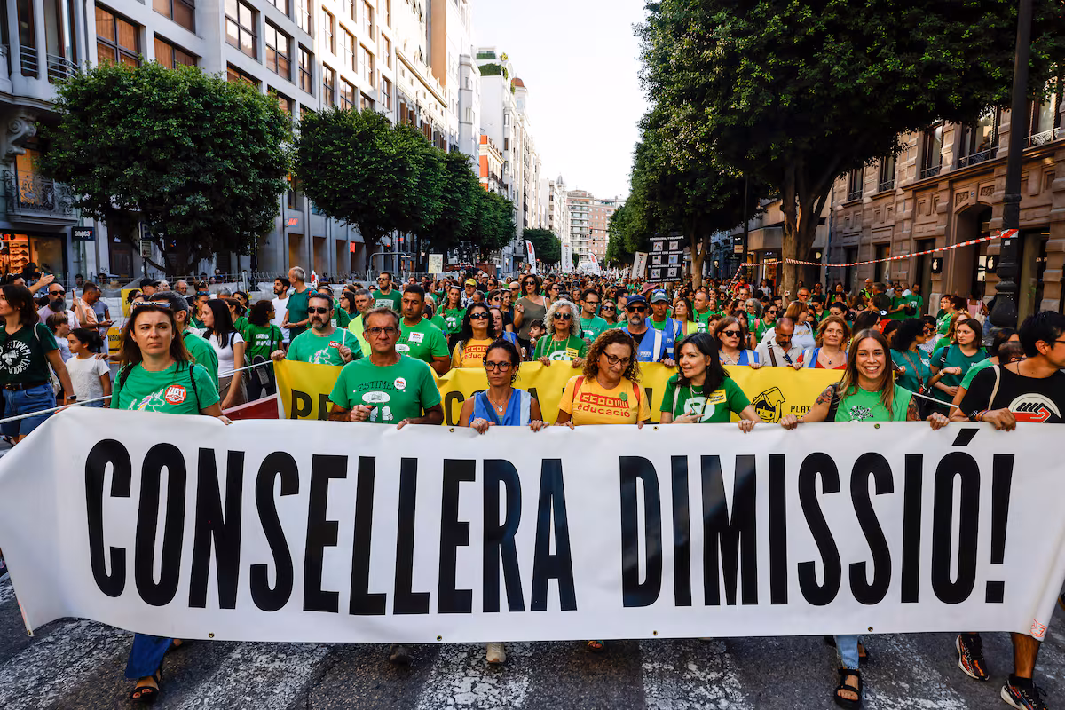 Docentes de Valencia se movilizan nuevamente por una educación pública de calidad y digna