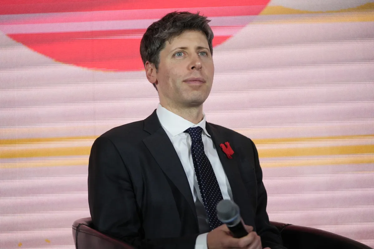 Sam Altman de OpenAI advierte sobre los riesgos de salir a bolsa en 2026