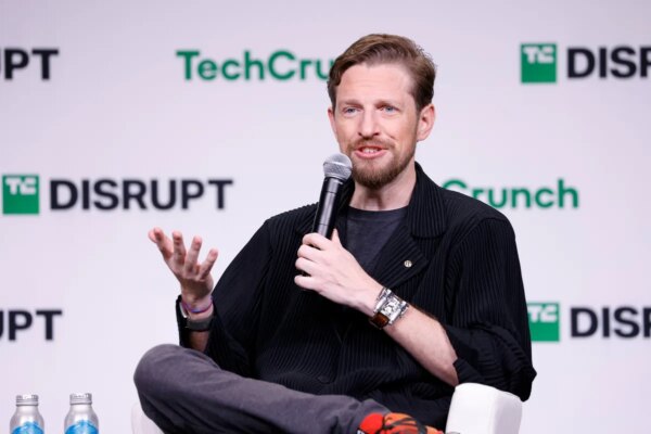Automattic confirma el regreso de Mullenweg como CEO tras intento de destitución por parte de la junta directiva.