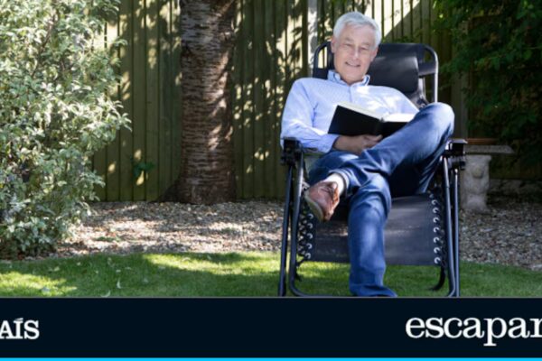 Descubre la silla de gravedad cero con acolchado premium que redefine la comodidad y el bienestar.
