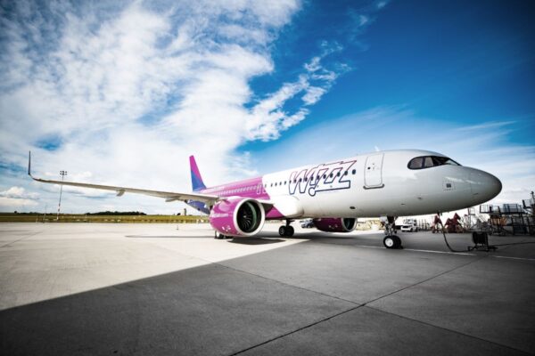 Wizz Air se acerca a desplazar a Ryanair como líder en el aeropuerto de Zaragoza