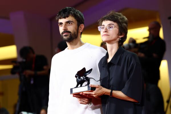 El Ministro de Cultura de Israel considera revocar la ciudadanía a los directores del aclamado documental ‘NAZA’ premiado en Venecia