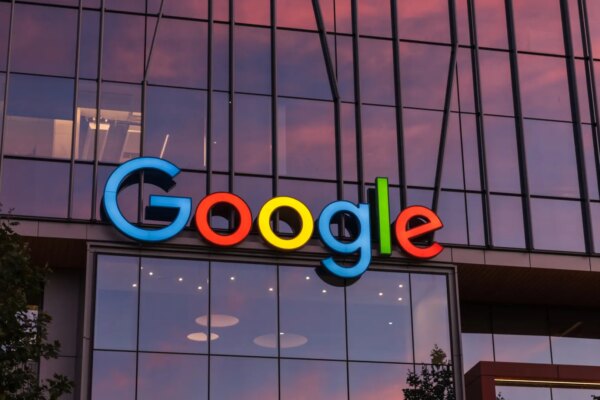 Google lanza miles de becas gratuitas en IA, análisis de datos y ciberseguridad: guía para solicitar la tuya.