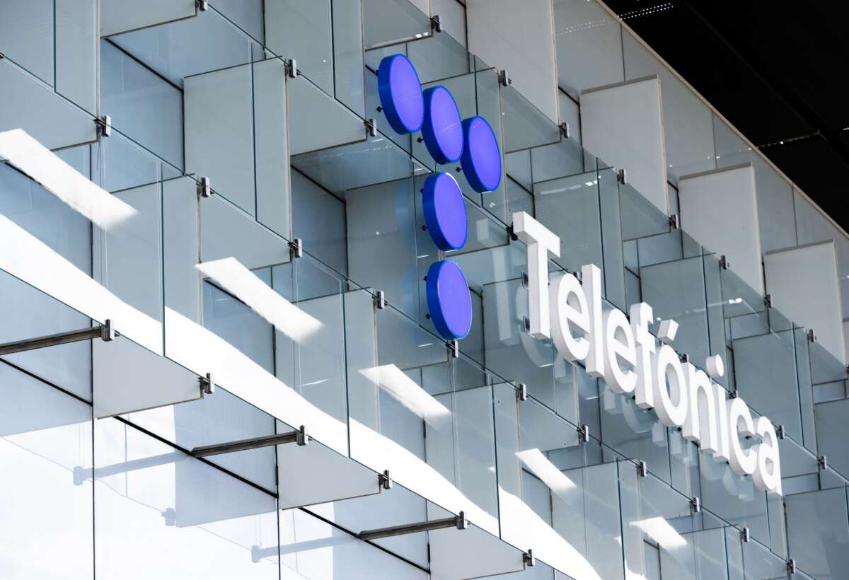 Telefónica impulsa un nuevo modelo de negocio en el Reino Unido mediante la reutilización de equipos usados.