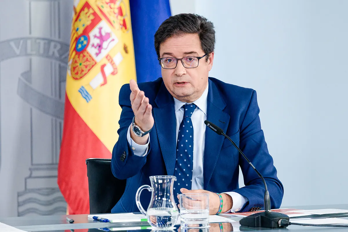 Empresas líderes como ACS, Ferrovial, Acciona y Merlin solicitan modificaciones en la normativa de centros de datos.