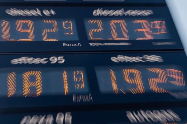 La inflación en agosto alcanza el 4,3%, el nivel más alto en tres años y medio, impulsada por el aumento en los precios de la gasolina.
