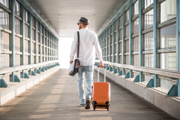 11 Estrategias para Gestionar tu Negocio desde Cualquier Lugar del Mundo