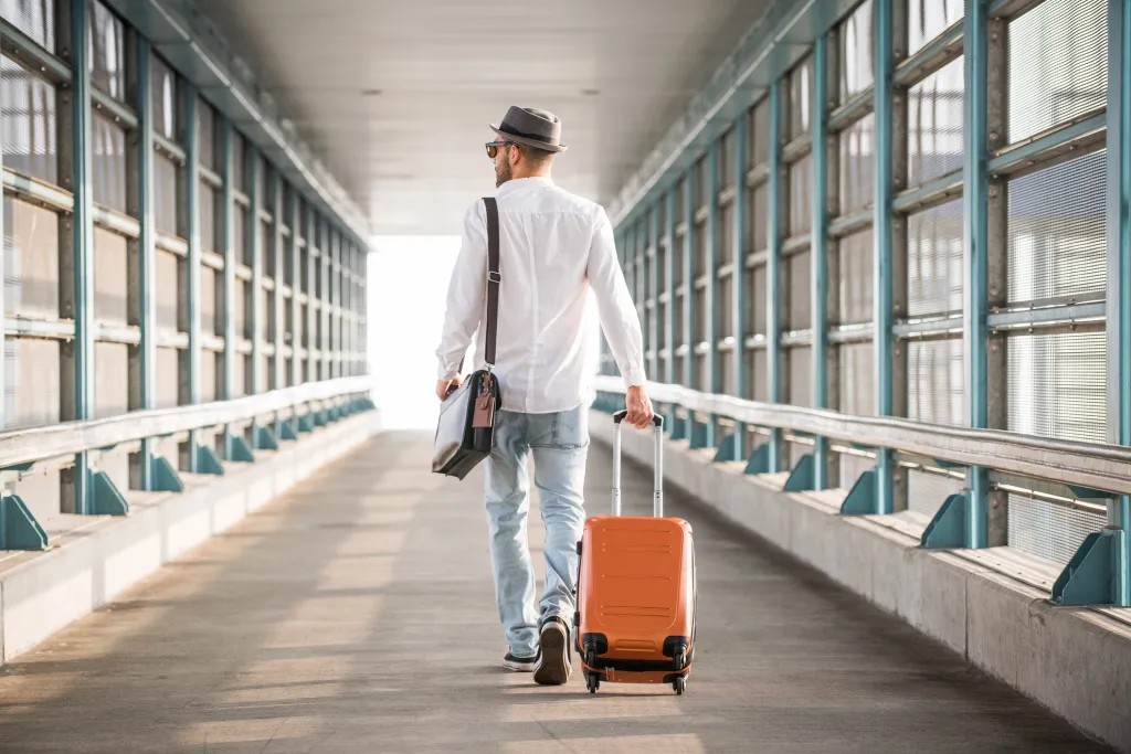 11 Estrategias para Gestionar tu Negocio desde Cualquier Lugar del Mundo