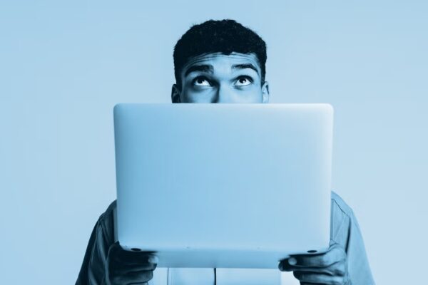 La falta de confianza de la generación Z hacia sus jefes: un análisis de los datos recientes.