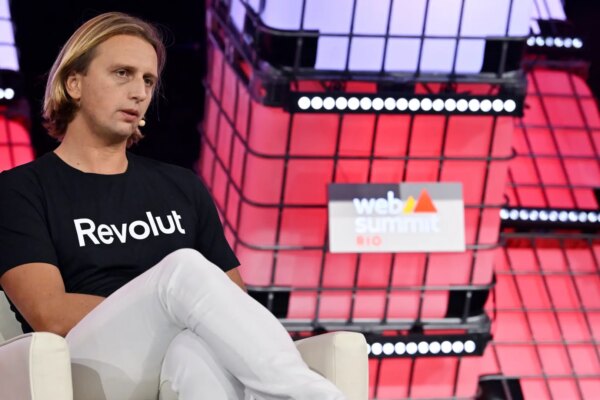 Revolut evalúa su salida a bolsa en Londres y Nueva York, con Wall Street como su preferencia principal.