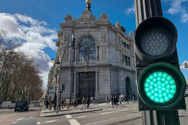 La relación deuda/PIB disminuye por debajo del 100% en julio, marcando un hito desde antes de la pandemia