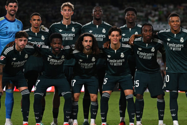 Bellingham y Mbappé destacan en la competencia por la mejor actuación en el fútbol europeo