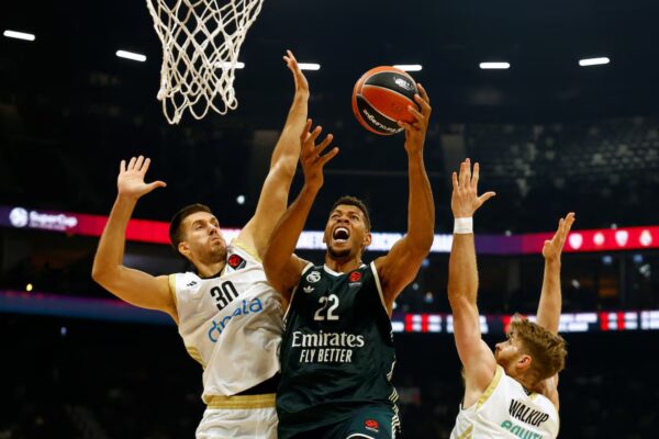 Real Madrid redefine su equipo mientras Tavares brilla en la final de la Supercopa de la Euroliga