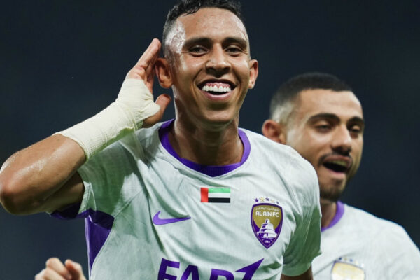 El Al Nassr de Cristiano Ronaldo sufre una contundente derrota de 4-0 en su debut en la Champions asiática.