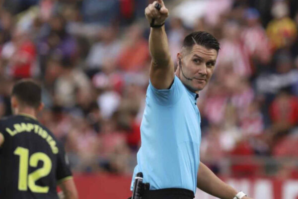 Ortiz Arias designado como árbitro para el esperado derbi madrileño entre Atlético y Real Madrid