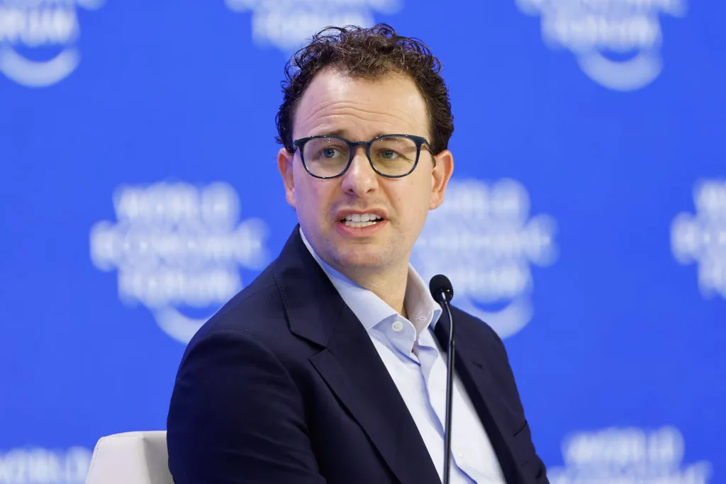 El primer evaluador integrado de Anthropic: ¿una colaboración con Accenture?