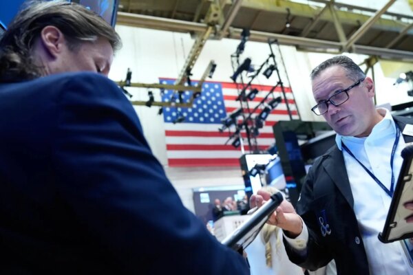 Wall Street supera la tormenta de la IA y la inflación y se enfoca en el mercado inmobiliario y el empleo