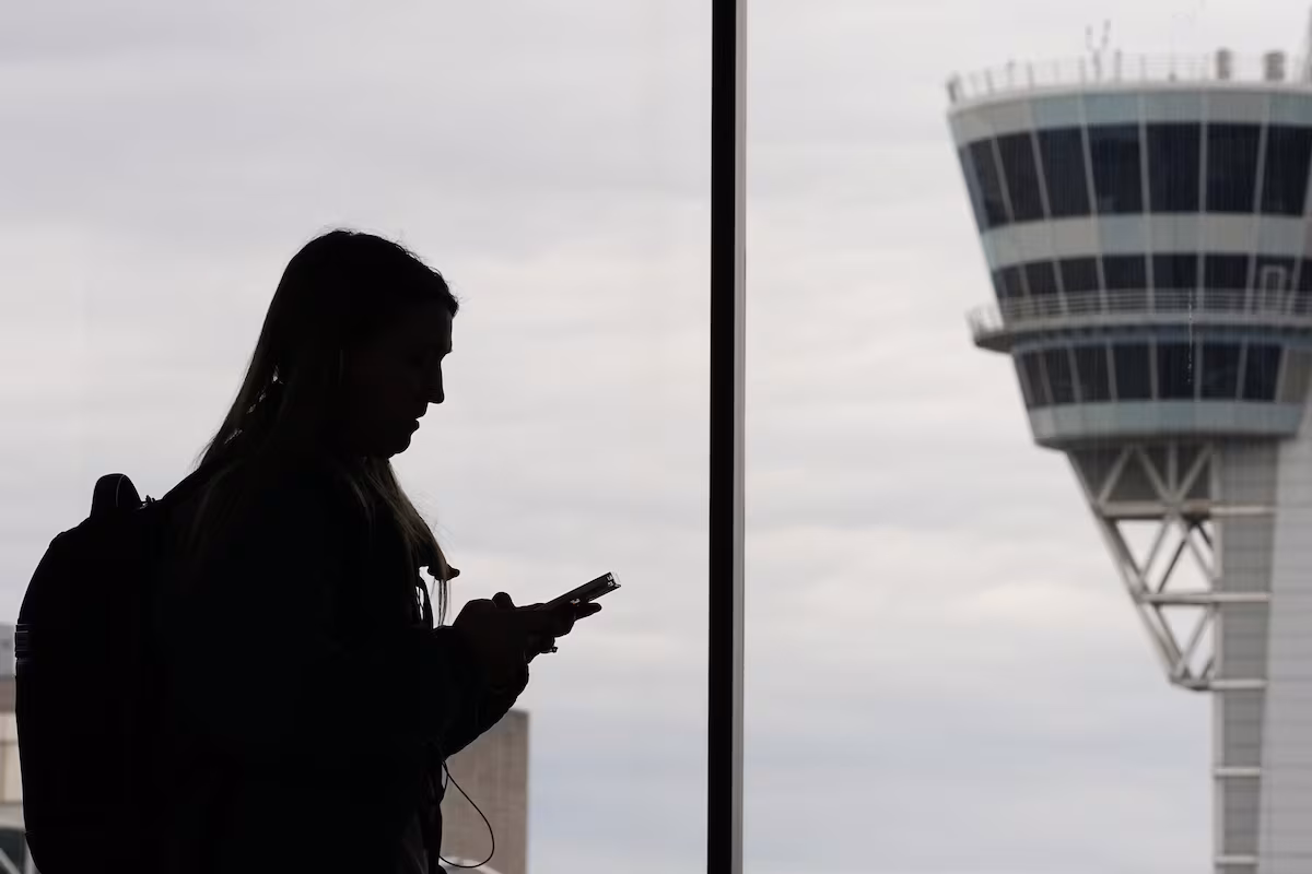 Interrupción temporal de vuelos en aeropuertos de la costa este de EE. UU. debido a problemas técnicos