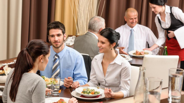 Accidente laboral: Ictus durante cena de trabajo calificado como tal por la ley