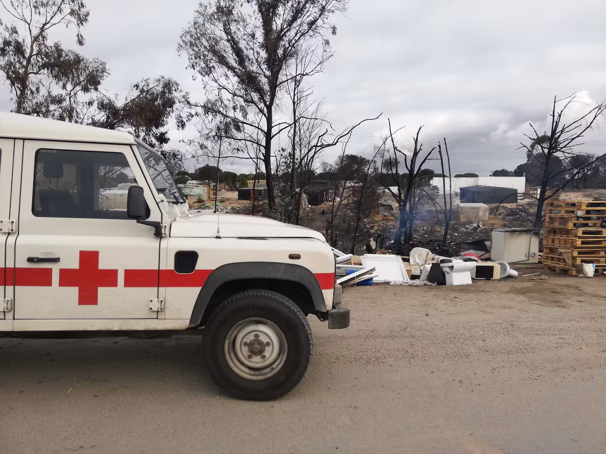 Tragedia en Palos de la Frontera: fallece inmigrante en incendio de asentamiento chabolista en Huelva