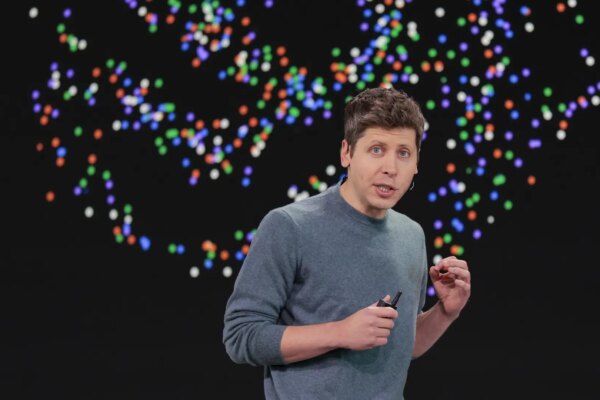 OpenAI lanza Dots: una innovadora IA diseñada para facilitar tareas laborales y diarias frente a la competencia de Meta.