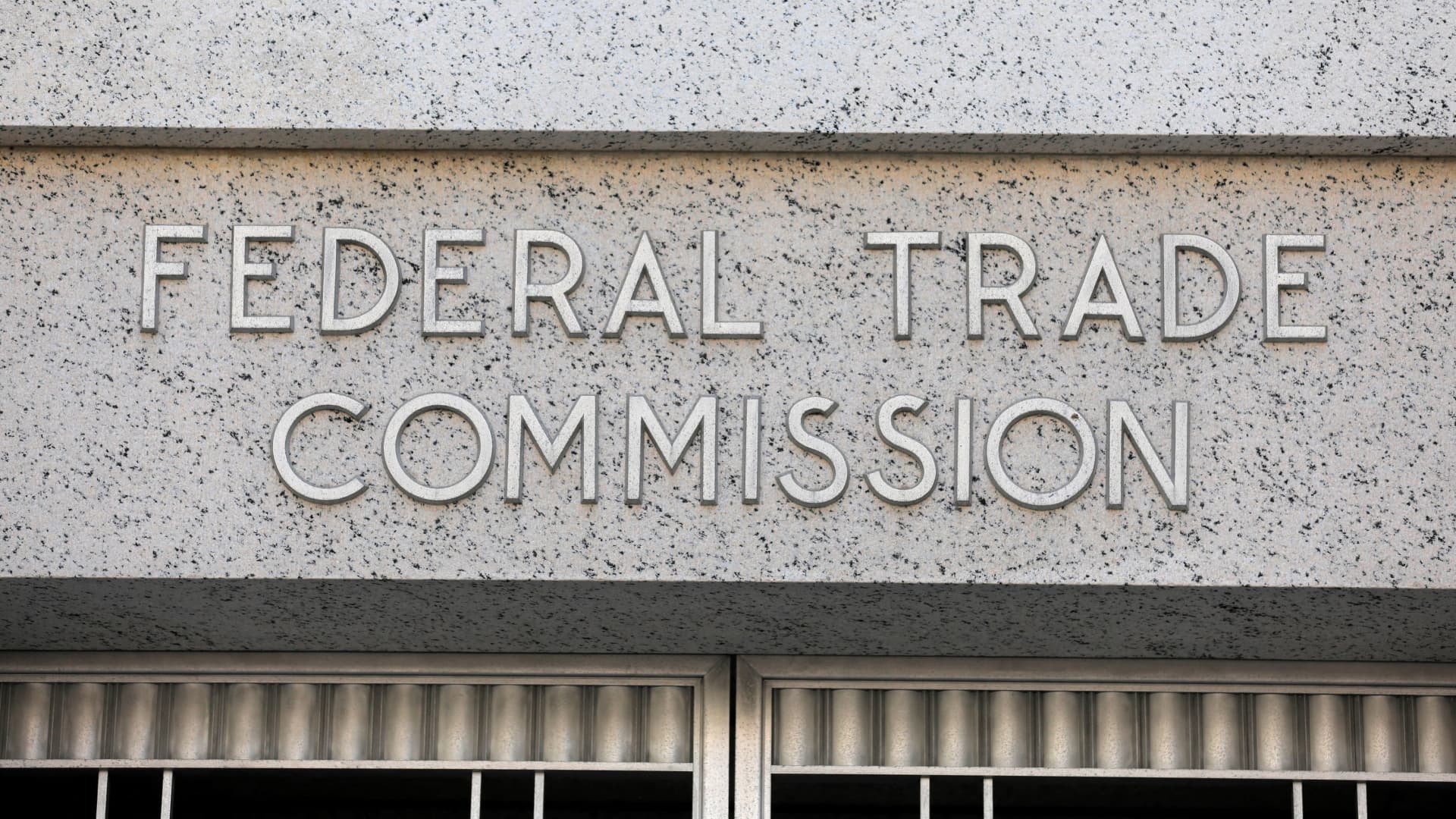 La FTC investiga a OpenAI, Anthropic y otras empresas de IA por posibles riesgos asociados