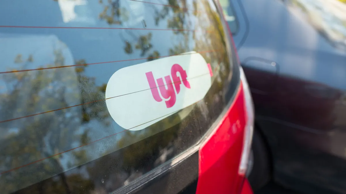 Lyft acuerda pagar $272.5 millones para resolver demanda sobre la clasificación de sus conductores