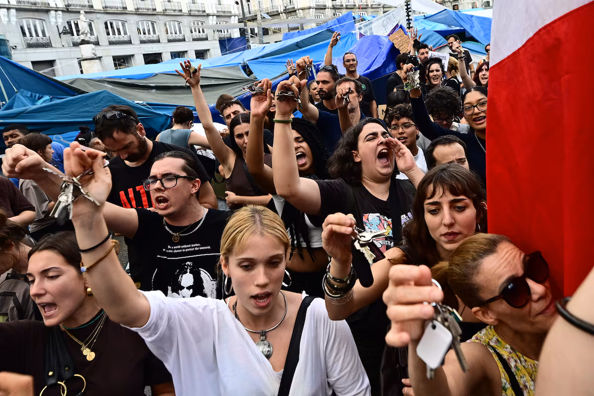 Protestas en el Congreso: 30 minutos de reflexión antes de la ira ciudadana en Madrid