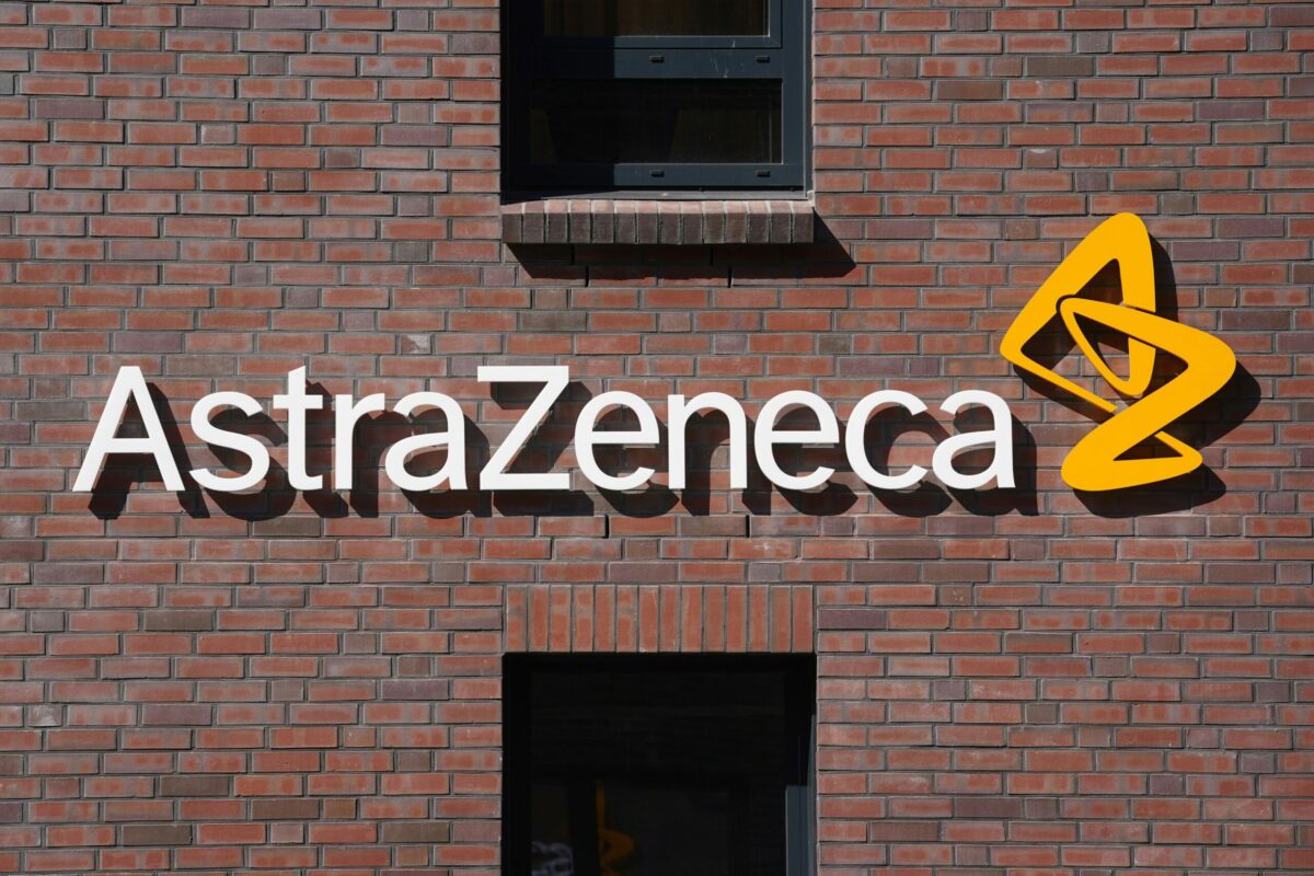 AstraZeneca anunciará recortes laborales en España, afectando a 2.000 empleados