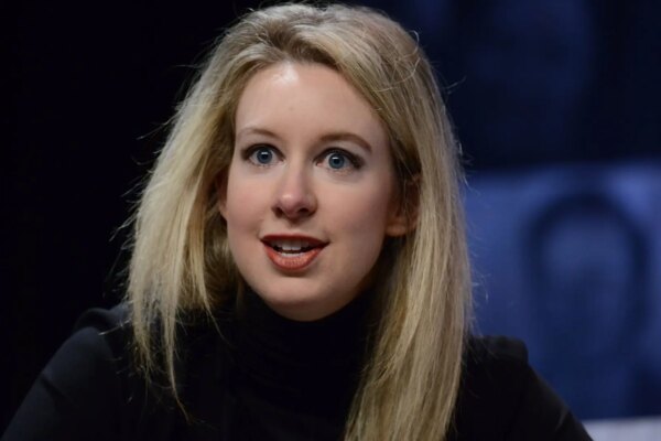 La historia del escándalo de Theranos y Elizabeth Holmes ahora en la gran pantalla