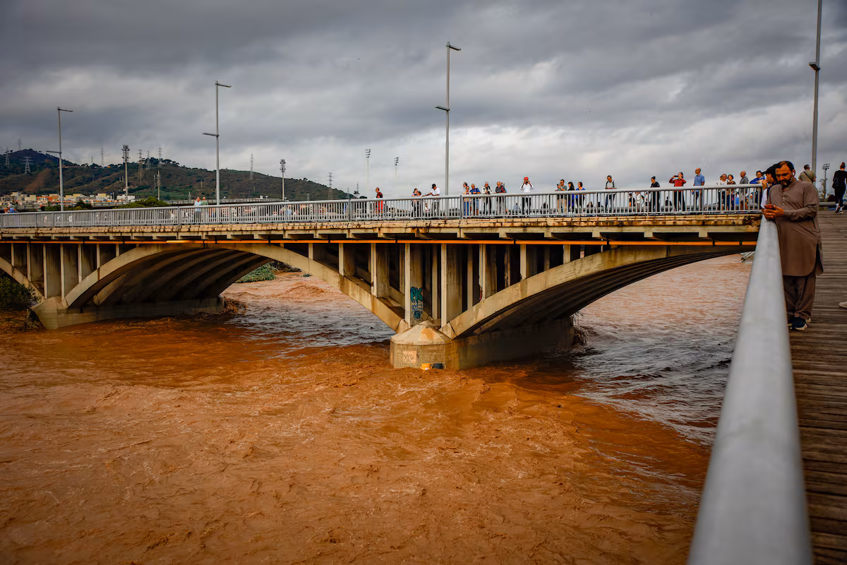 Cataluña bajo alerta roja por lluvias intensas por tercer día consecutivo: lo que debes saber sobre el clima en España hoy
