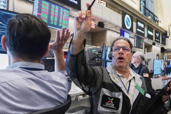 Wall Street alcanza su máximo semanal con un incremento del 0,4% en el Dow Jones, impulsado por la inteligencia artificial.