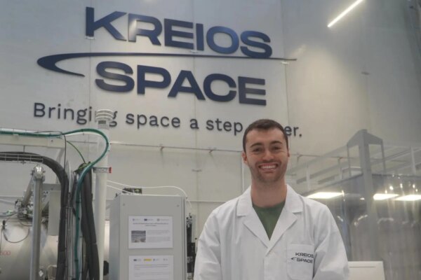 Seis amigos emprendedores: La fórmula de éxito detrás de Kreios Space según Adrián Senar