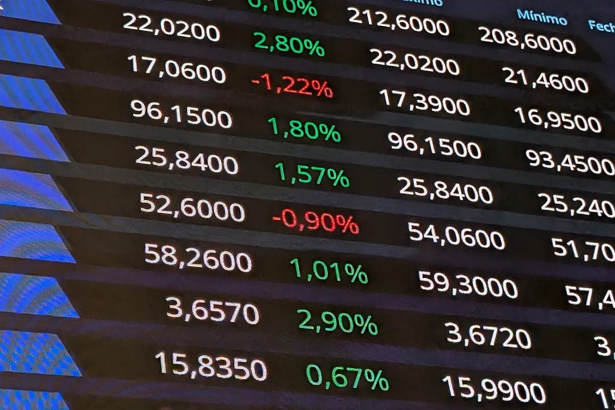 El Ibex sufre una pausa ante el impacto del petróleo y la deuda pública