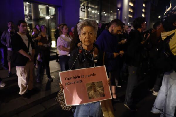 Líderes españoles expresan su pesar por el fallecimiento de Maricarmen, referente en la lucha contra los desahucios