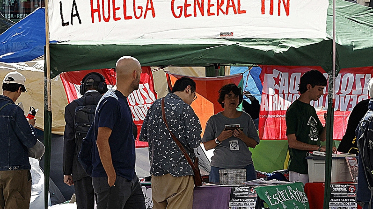 Sánchez intensifica su campaña electoral con estrategias audaces, incluyendo una huelga general.